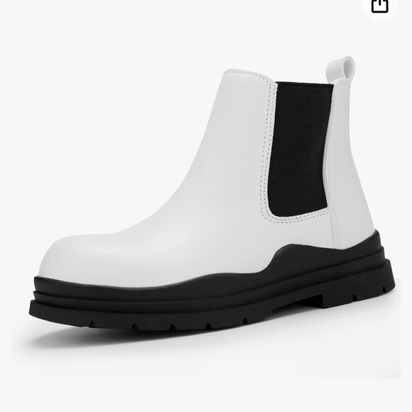 Hawkwell Boots - Picture 1 of 4